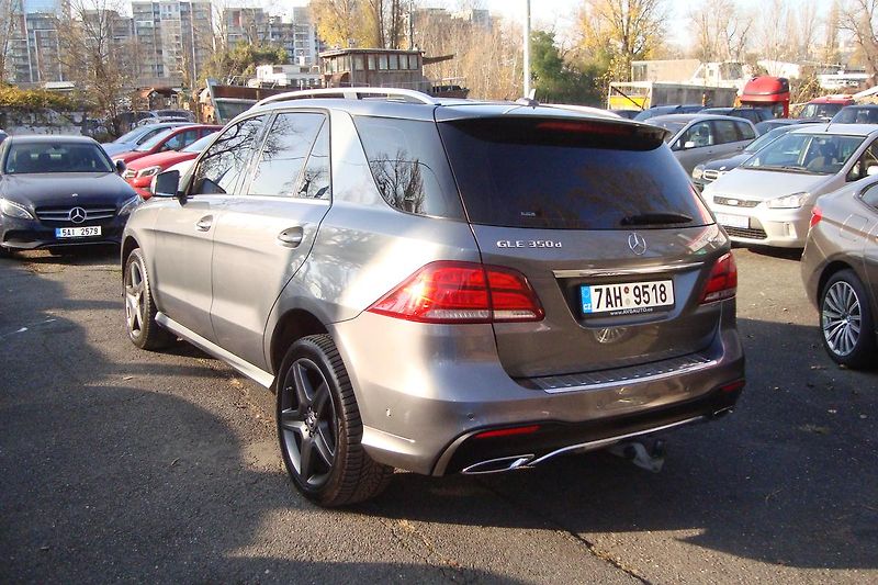 Mercedes-Benz GLE (2017) 350 D,4-Matic,AUT,AMG paket - fotka 12 z 92