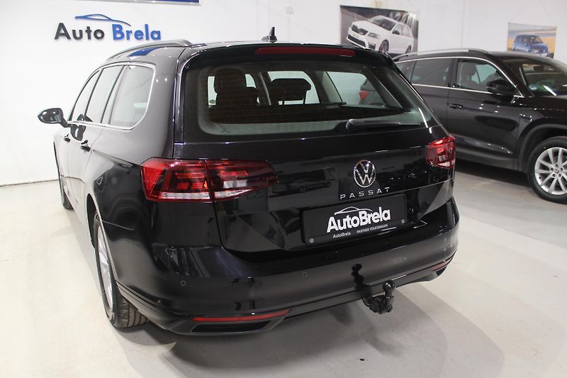 Volkswagen Passat (2021) 2.0TDI DSG Display LED - fotka 8 z 34
