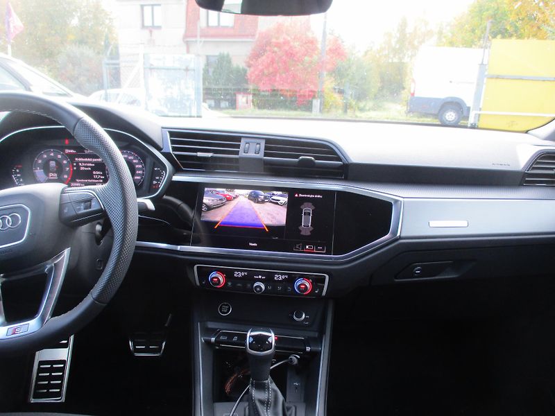 Audi Q3 (2025) 35 TFSi S Line - fotka 7 z 12