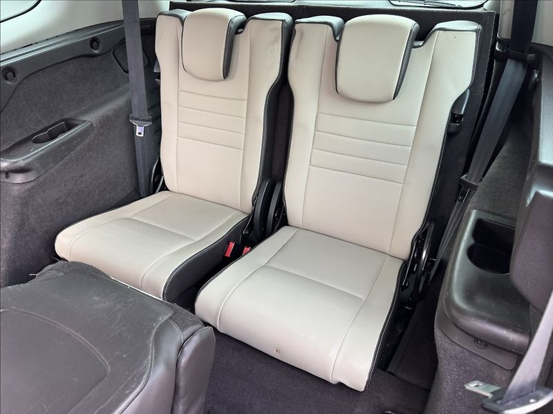 Renault Grand Scénic 1,5 dCi 7míst Navi Bose tažné - fotka 19 z 50
