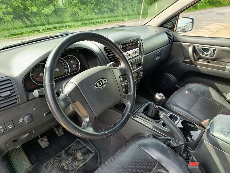 Kia Sorento (2007) 2.5 VGT tažné na 3t. - fotka 27 z 46