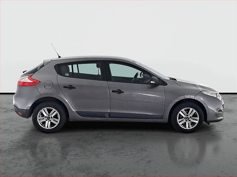 Renault Mégane (2011) 1.6 16V, Tempomat - fotka 6 z 17