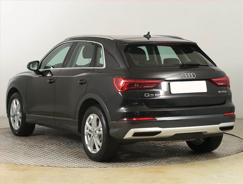 Audi Q3 (2020) 40 TFSI - fotka 4 z 25