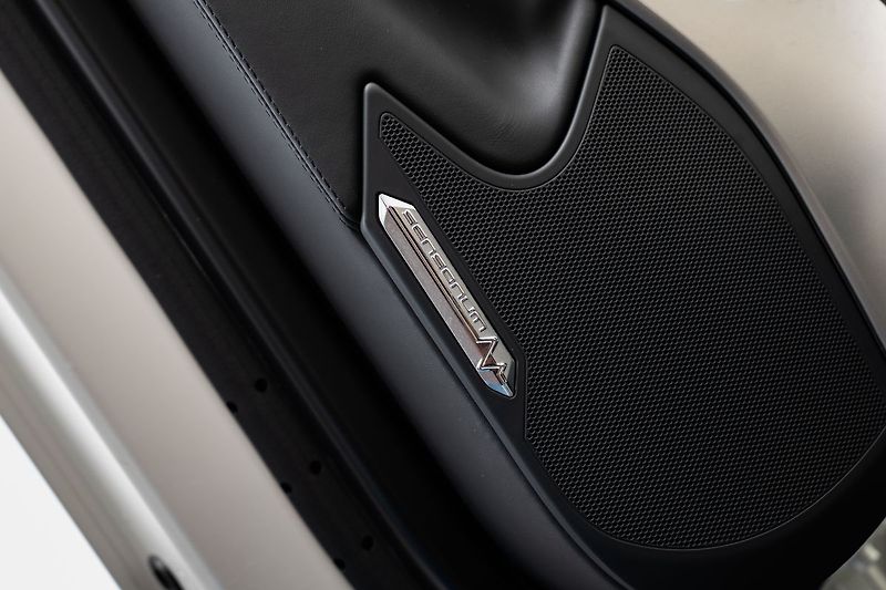 Lamborghini Aventador - fotka 15 z 25