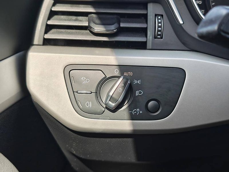 Audi A5 35 ST7 2,0TFSI - fotka 19 z 23