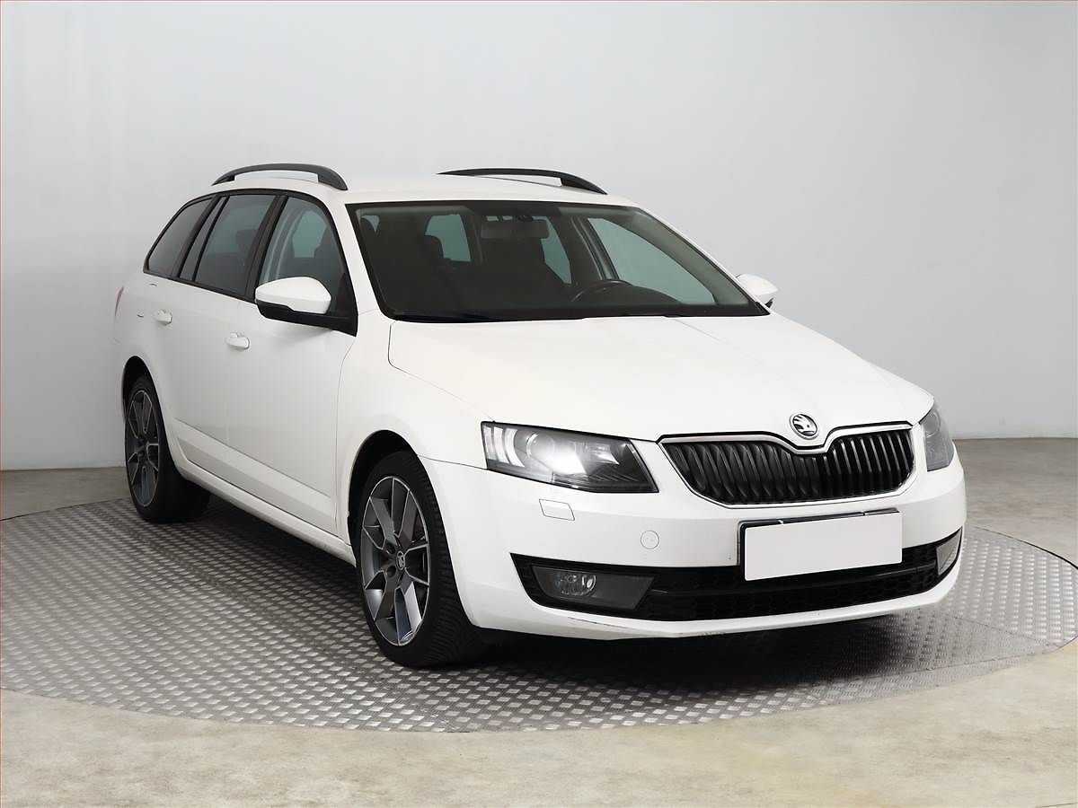 Škoda Octavia 2.0 TDI, Xenony, Tempomat