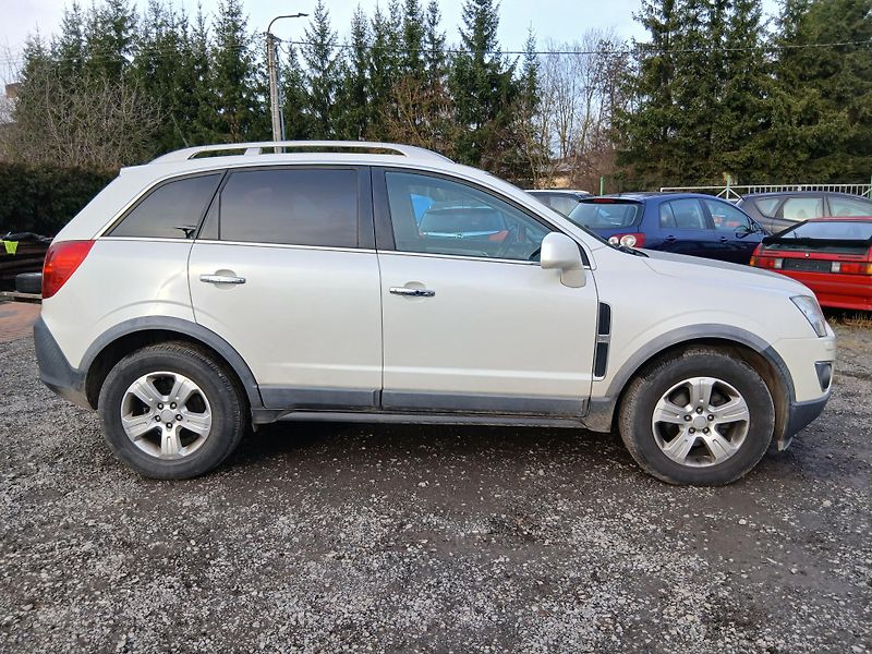 Opel Antara 2.2 CDTI, 4x4, tažné, Cosmo - fotka 6 z 27