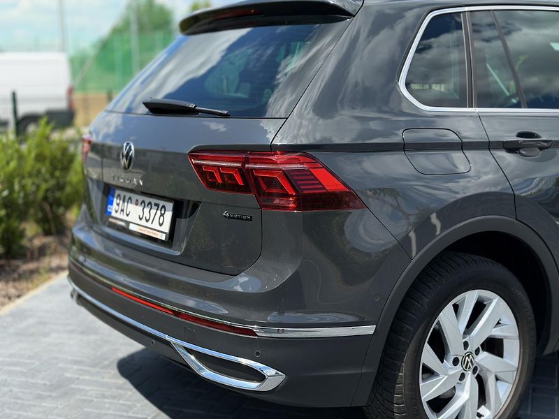 Volkswagen Tiguan (2022) 2.0 tsi 140 kw/4x4/záruka/DPH - fotka 9 z 21