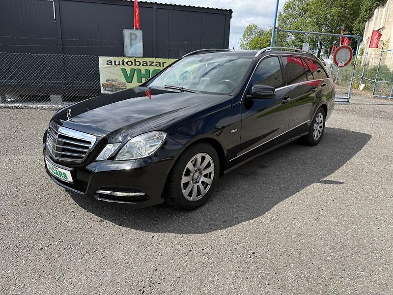 Mercedes-Benz Třídy E 250 CDI 150kW TAŽNÉ - fotka 1 z 21