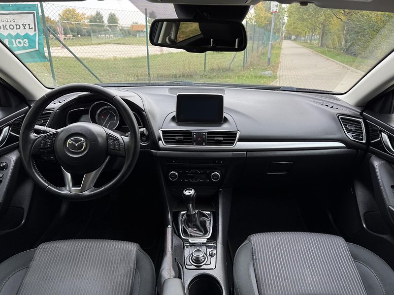Mazda 3 2.0 Urban Limited - fotka 25 z 34