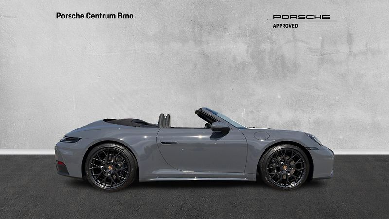 Porsche 911 Cabrio - fotka 5 z 30