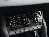 Škoda Karoq 1.5TSi Top & Selection 150PS L - náhled 25