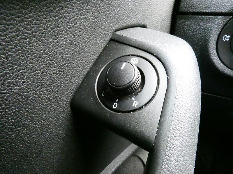 Škoda Octavia III Combi Active 1.6 TDI CR /6 - fotka 29 z 30