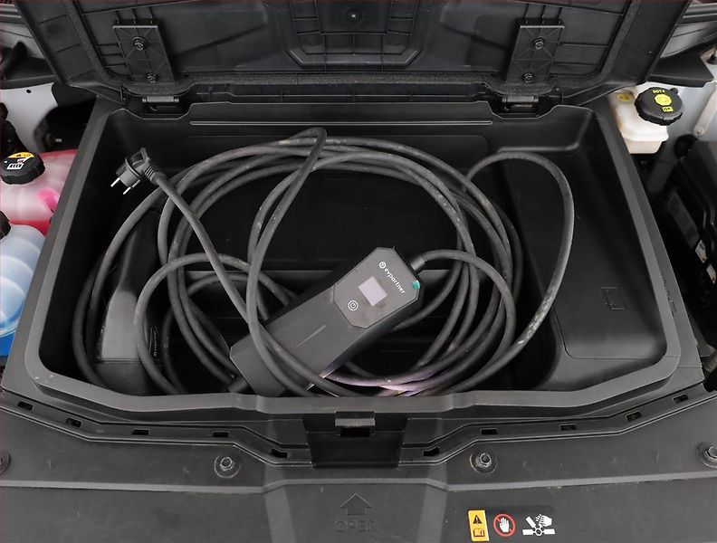 Hyundai Ioniq 5 (2021) Power 4x4, SoH 100% - fotka 21 z 21