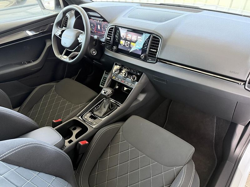 Škoda Karoq DSG 1,5TSi 110kW SportLine - fotka 12 z 24