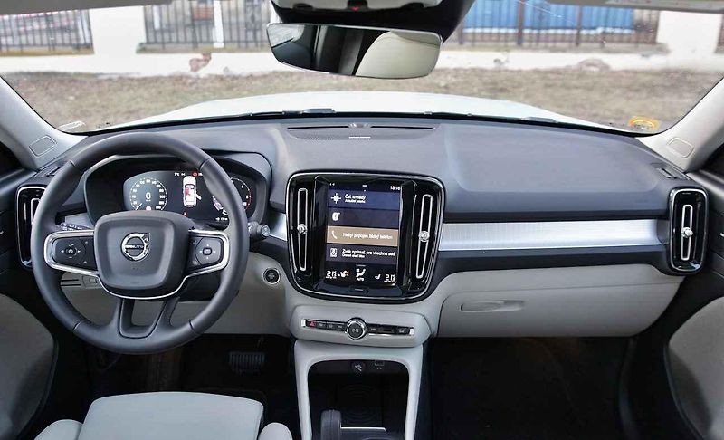 Volvo XC40