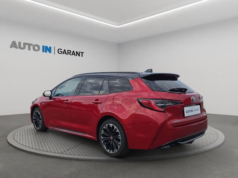 Toyota Corolla (2020) GR Sport 2.0 HEV A/T 131kw, se - fotka 7 z 27