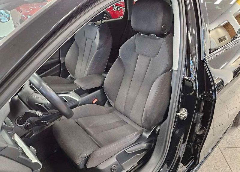 Audi A4 Avant 45 TFSI Quattro Advanced Tažné - fotka 12 z 18