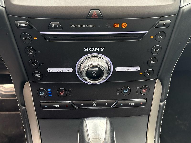 Ford S-MAX (2016) Vignale 154kW - fotka 23 z 30
