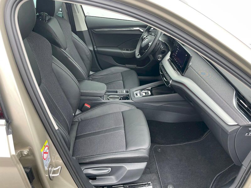 Škoda Octavia (2024) 2.0 TDI 110kW DSG Style Plus P - fotka 28 z 35