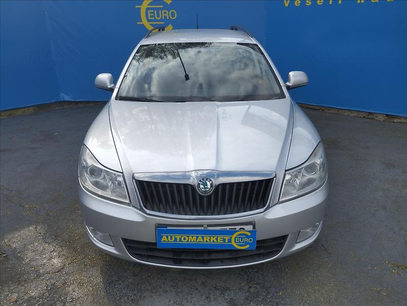 Škoda Octavia 1,6 TDi 77KW - fotka 2 z 15