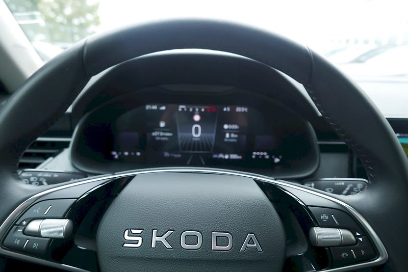 Škoda Kamiq (2025) 1.0 TSI 85 kW M6° Selection - fotka 14 z 30