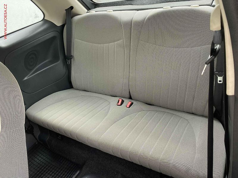 Fiat 500 (2014) 1.2i, Lounge, panor - fotka 10 z 12