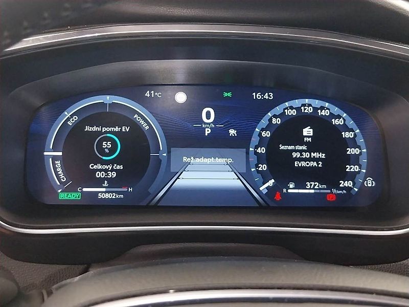 Toyota Corolla (2024) 1.8 Hybrid - fotka 11 z 20