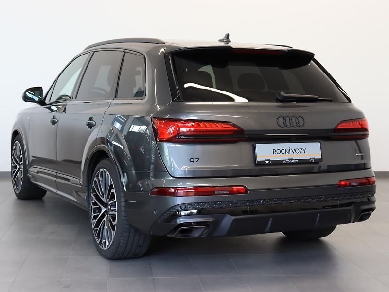 Audi Q7 Sline TDI quattro tiptronic - fotka 7 z 31