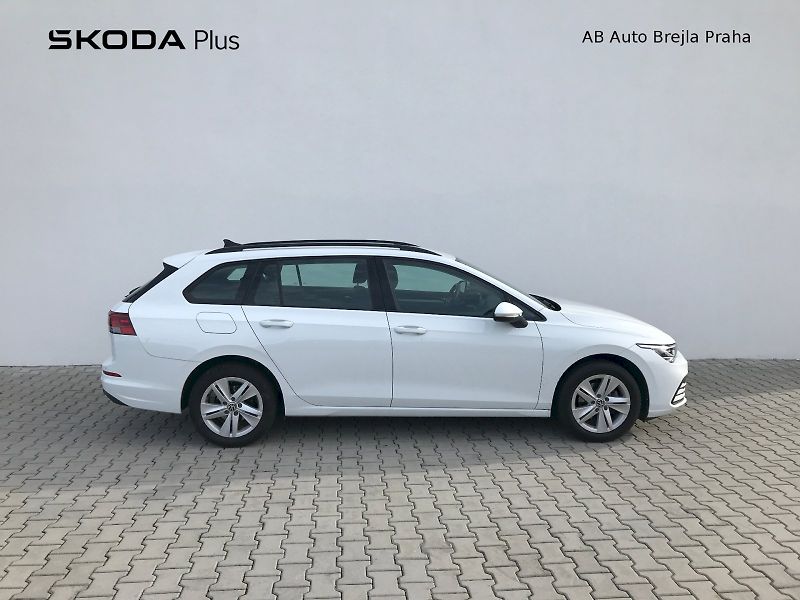 Volkswagen Golf (2022) VARIANT LIFE 1,0 TSI 6G - fotka 6 z 29