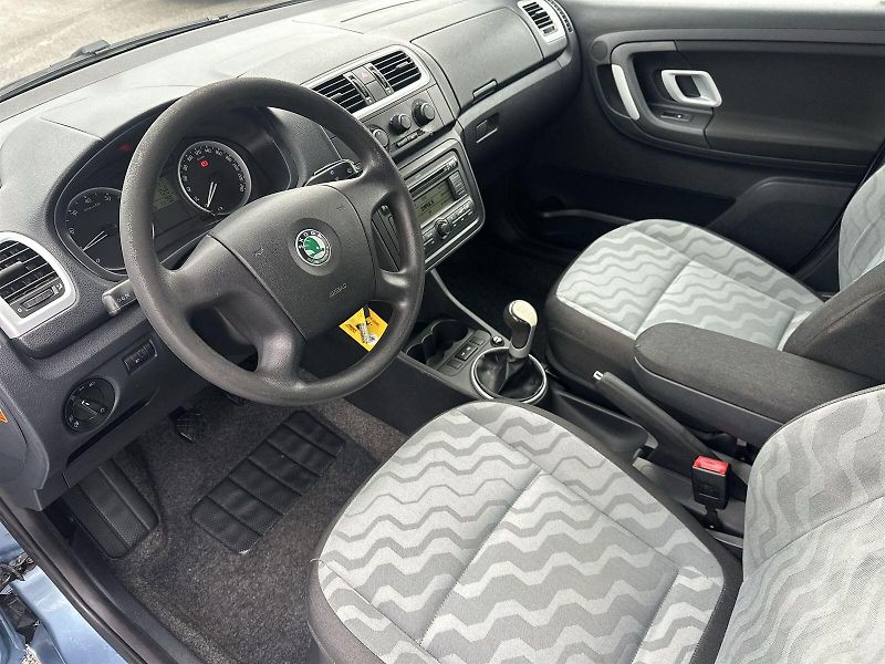 Škoda Fabia (2008) 1.2 HTP Ambiente - fotka 8 z 26