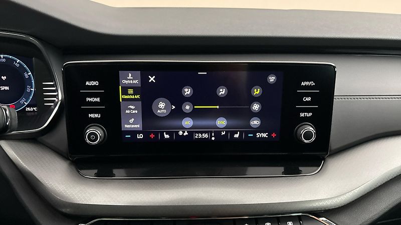 Škoda Octavia 2.0 TDI Ambition Combi - fotka 26 z 26
