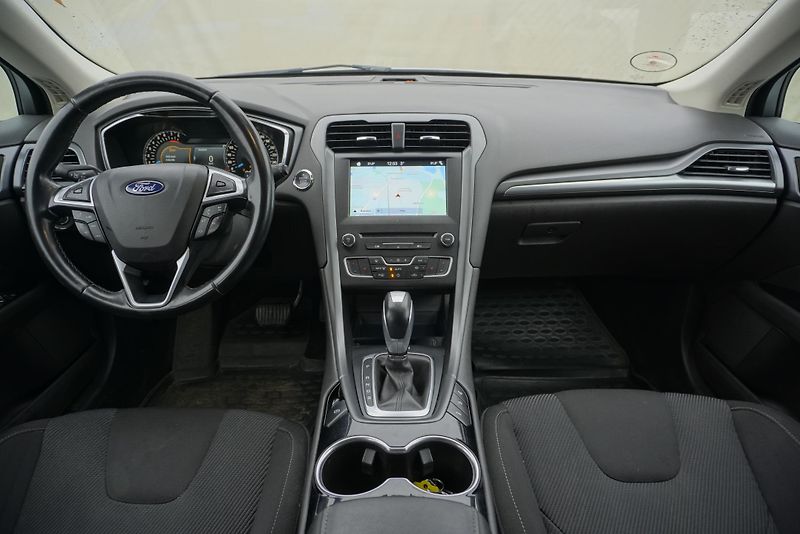 Ford Mondeo (2016) 1.5i 118 kW ECOBOOST AUTOMAT - fotka 16 z 22