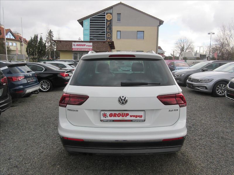 Volkswagen Tiguan 2,0 TDI Led Highline Top Stav - fotka 5 z 18