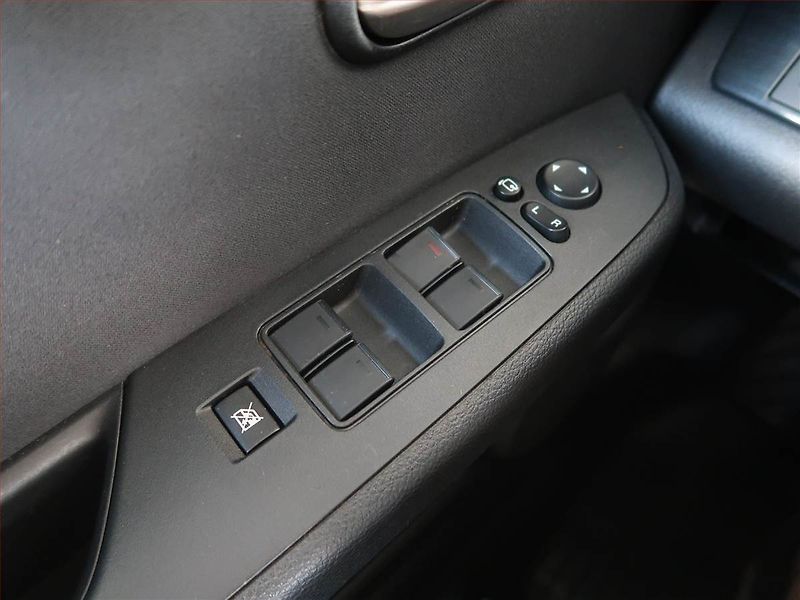Mazda 6 (2008) 2.0, LPG, jezdí výborně, Navi - fotka 14 z 14