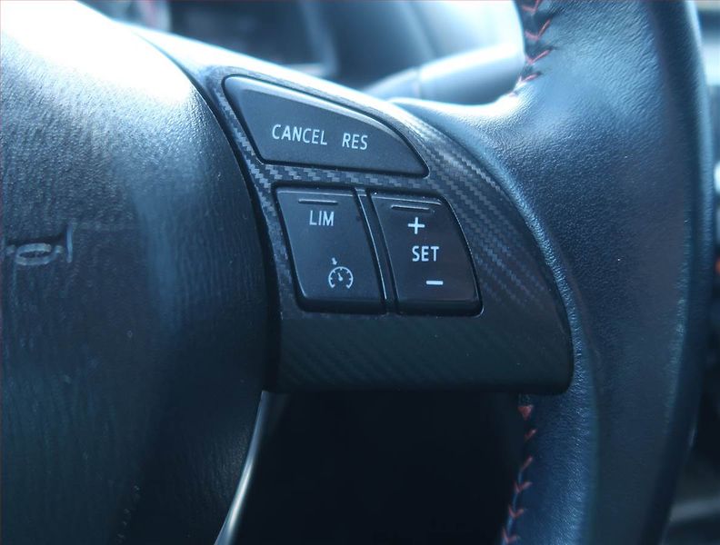 Mazda 3 (2016) Kenko 2.0 Skyactiv-G, Automat - fotka 17 z 18