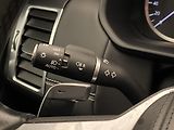 Land Rover Discovery D250 R-DYNAMIC SE AWD AUT 7m - náhled 21