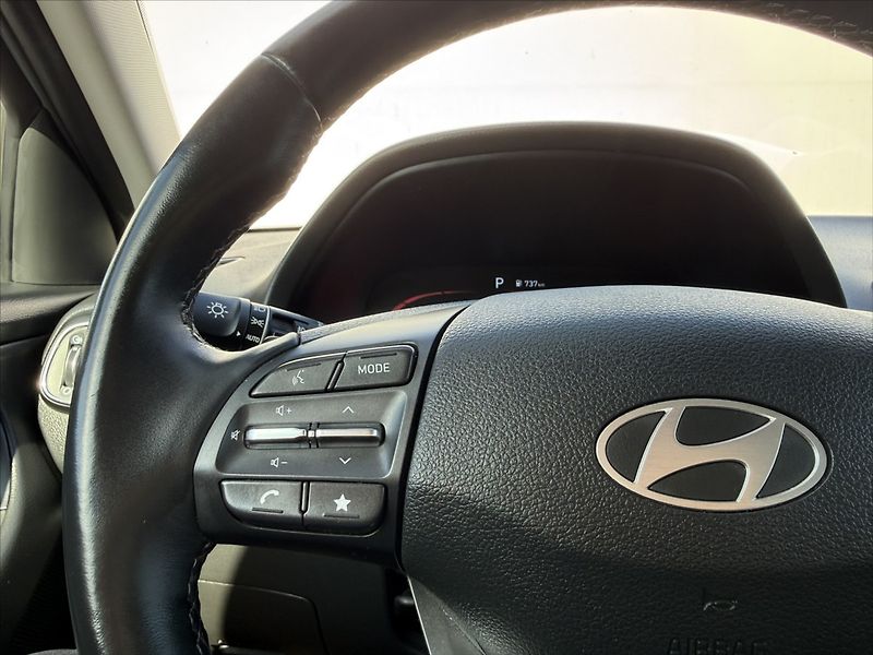 Hyundai i30 1,5 T-GDI 103kW DCT Family - fotka 11 z 24