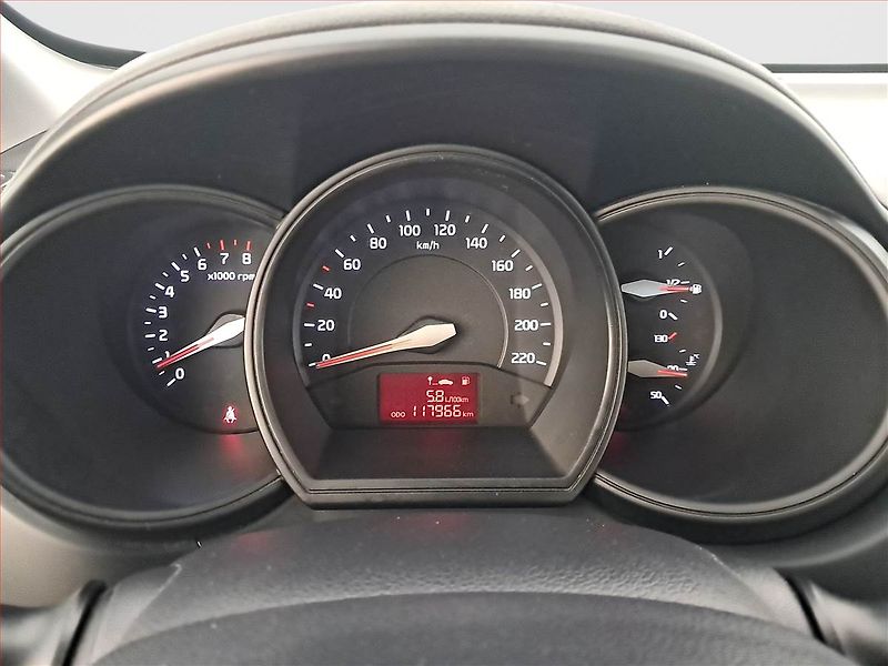 Kia Rio (2014) 1.25 CVVT - fotka 11 z 15