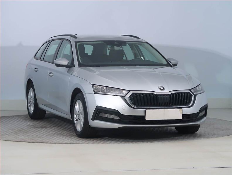 Škoda Octavia (2022) Ambition 2.0 TDI, ČR,1.maj - fotografie inzerátu