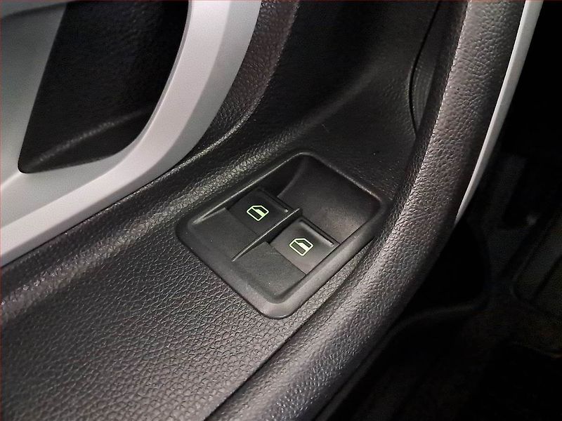 Škoda Fabia (2008) 1.4 16V - fotka 15 z 16