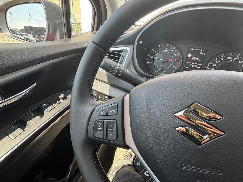 Suzuki S-Cross 1,4 BoosterJet Premium AllGrip - fotka 14 z 27