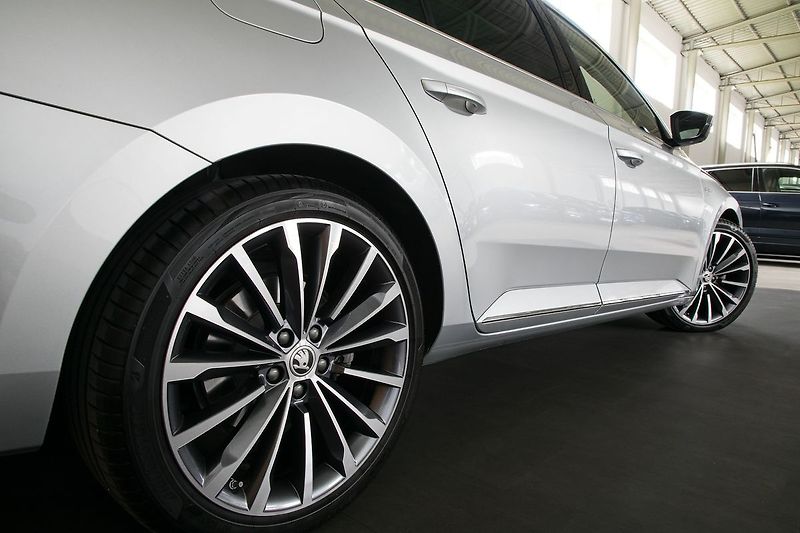 Škoda Superb 2.0TDI 147kW 4x4 DSG L&K Tažné - fotka 11 z 44