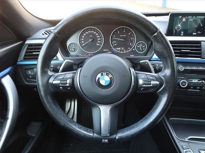 BMW Řada 3 (2015) M Sport 330d xDrive GT, 4X4 - fotka 16 z 19