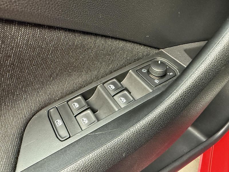Škoda Scala 1.5 TSI 110kW Style - fotka 10 z 12