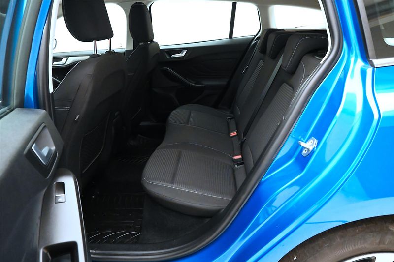 Ford Focus 1,5 EcoBlue 85 kW AT8 Titanium - fotka 14 z 29