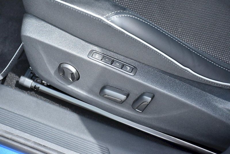 Škoda Enyaq (2026) 85 Sportline 210kW - fotka 26 z 35