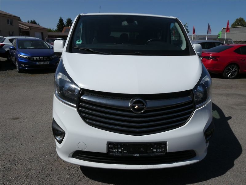 Opel Vivaro 1,6 BiCDTi 107kW Long,8.MÍST,n - fotka 4 z 41
