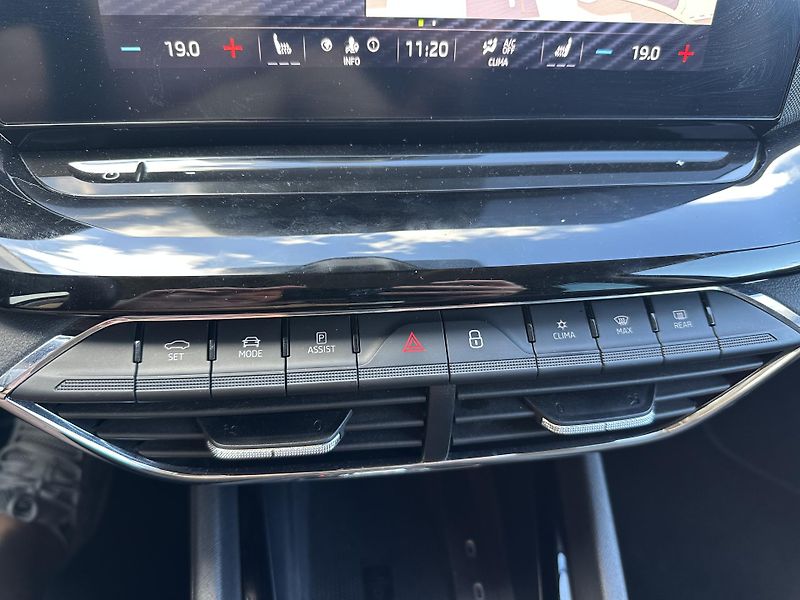 Škoda Octavia (2023) Škoda Octavia IV 2.0tdi DSG - fotka 30 z 38