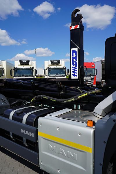 MAN TGS (2019) 33.360  / 6 X 6  / E 6 / HAKOW - fotka 29 z 67